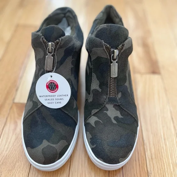 Blondo Glenda Suede Camouflage Wedge Sneaker Size 7M - Picture 3 of 7